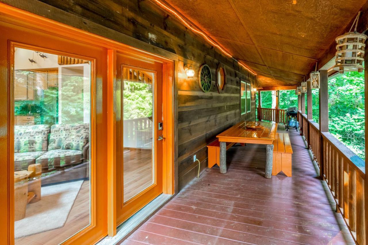 Red Fox Den Sylva Exterior foto